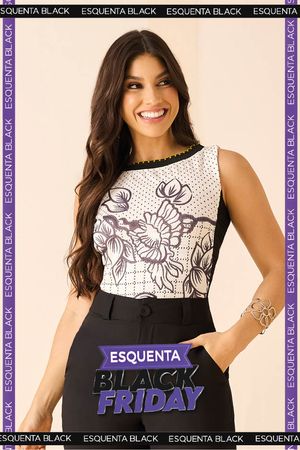 Blusa Cavada Com Recorte Lateral