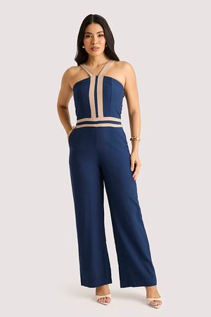 Macacao Logo Com Detalhe Central Em Bloco De Cor