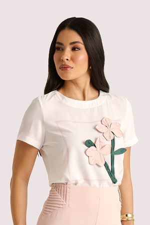Blusa Baby Look Com Flor Aplicada E Perolas