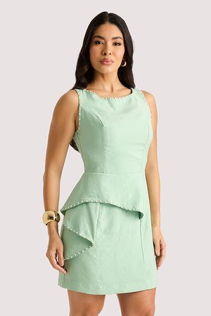 Vestido Plano Curto Com Babado E Perolas Aplicado