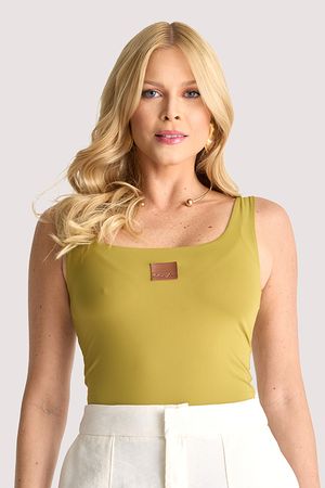 Blusa Regata Com Etiqueta Couro