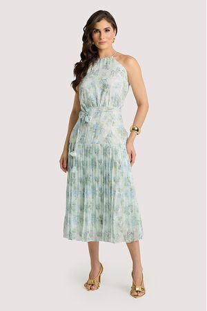 Vestido Plano Longo Com Plissado